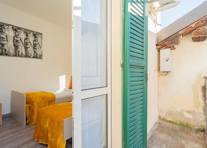 Apartment La Casa Di Nino By Rent