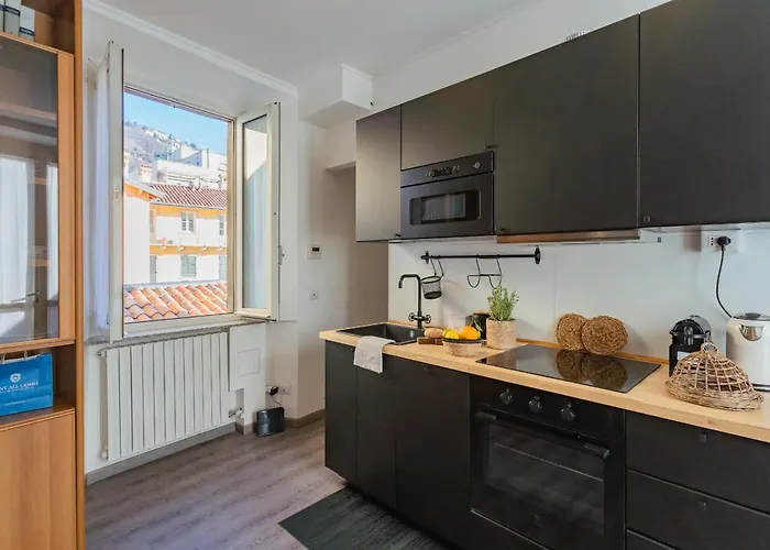 La Casa Di Nino By Rent Como